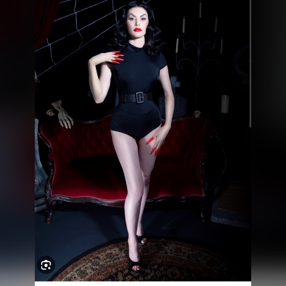 Nwt la femme en noir vampira swimsuit vixen horror pinup goth
